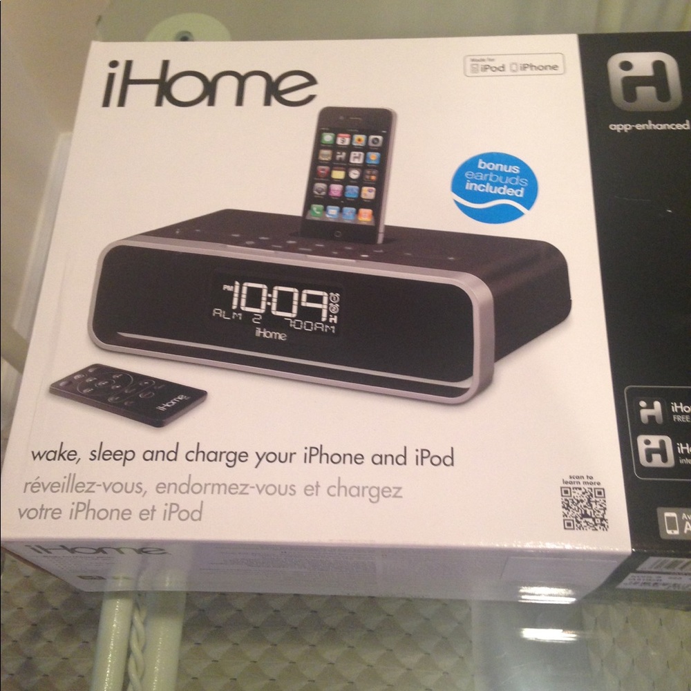 I Home with radio and clock